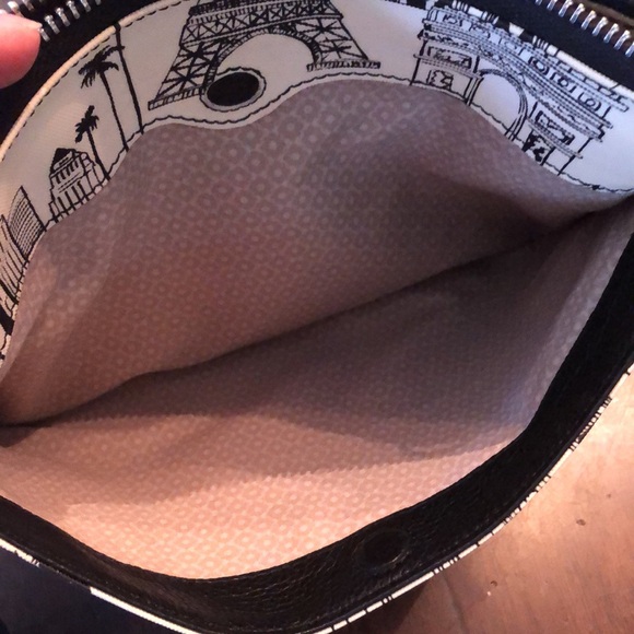 💝 Brighton Major Cities Enhanced with silver heart logo zippered wristlet - Picture 11 of 14